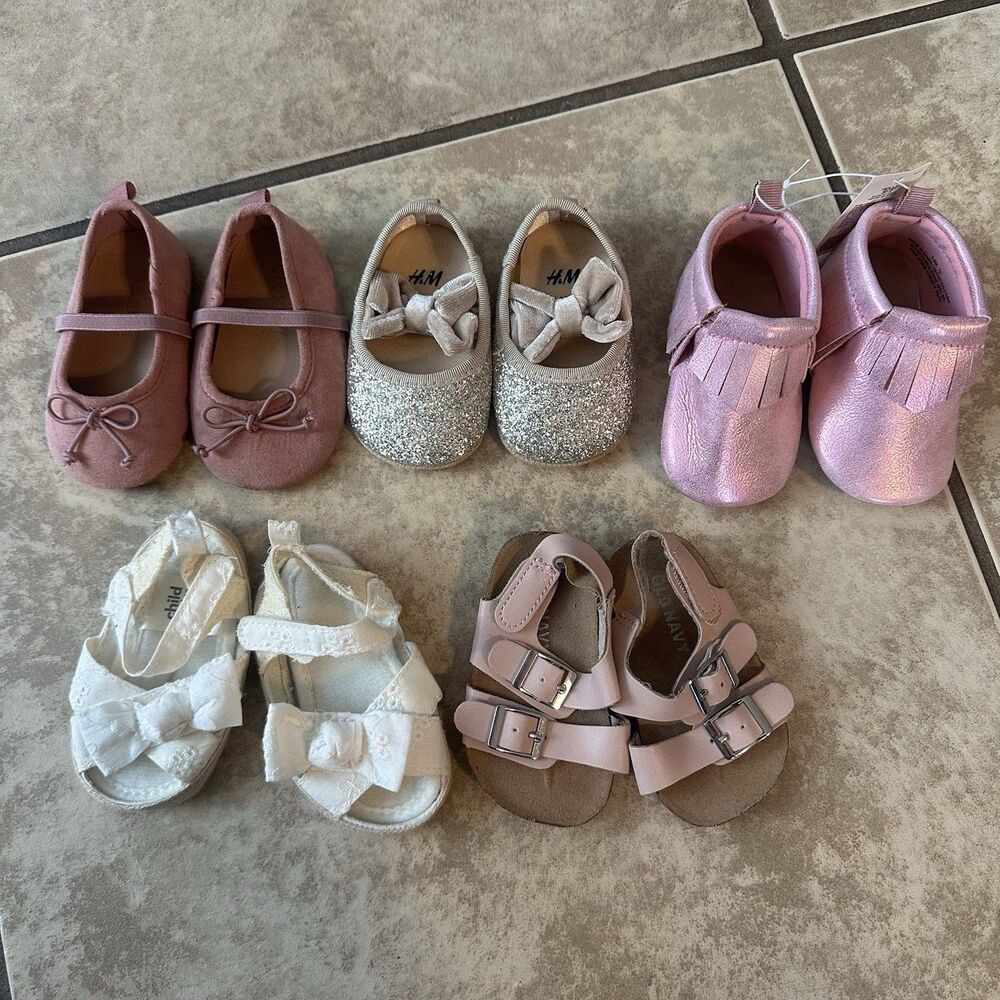 Baby Girl Shoes Lot 5 Pairs 0-6M Old Navy HM Carters Sandals Flats Moccasins